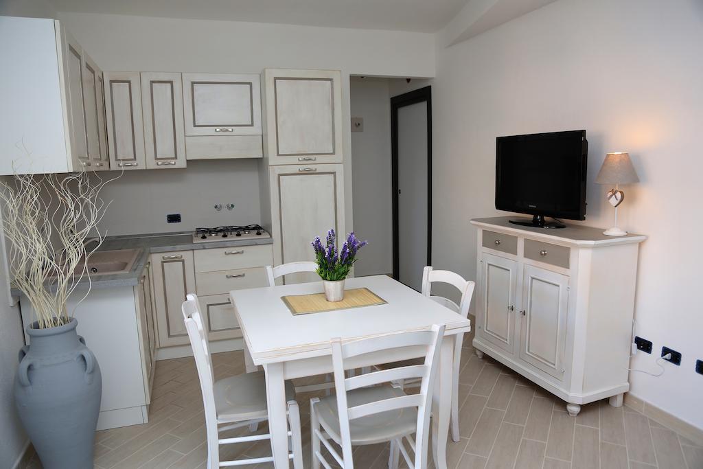 Апартаменты Residenze Gli Ulivi Орозеи Номер фото