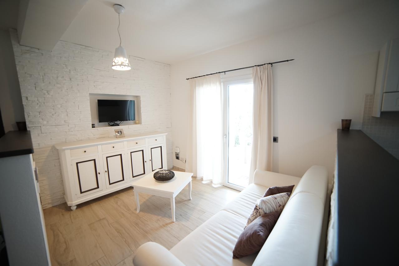 Апартаменты Residenze Gli Ulivi Орозеи Экстерьер фото